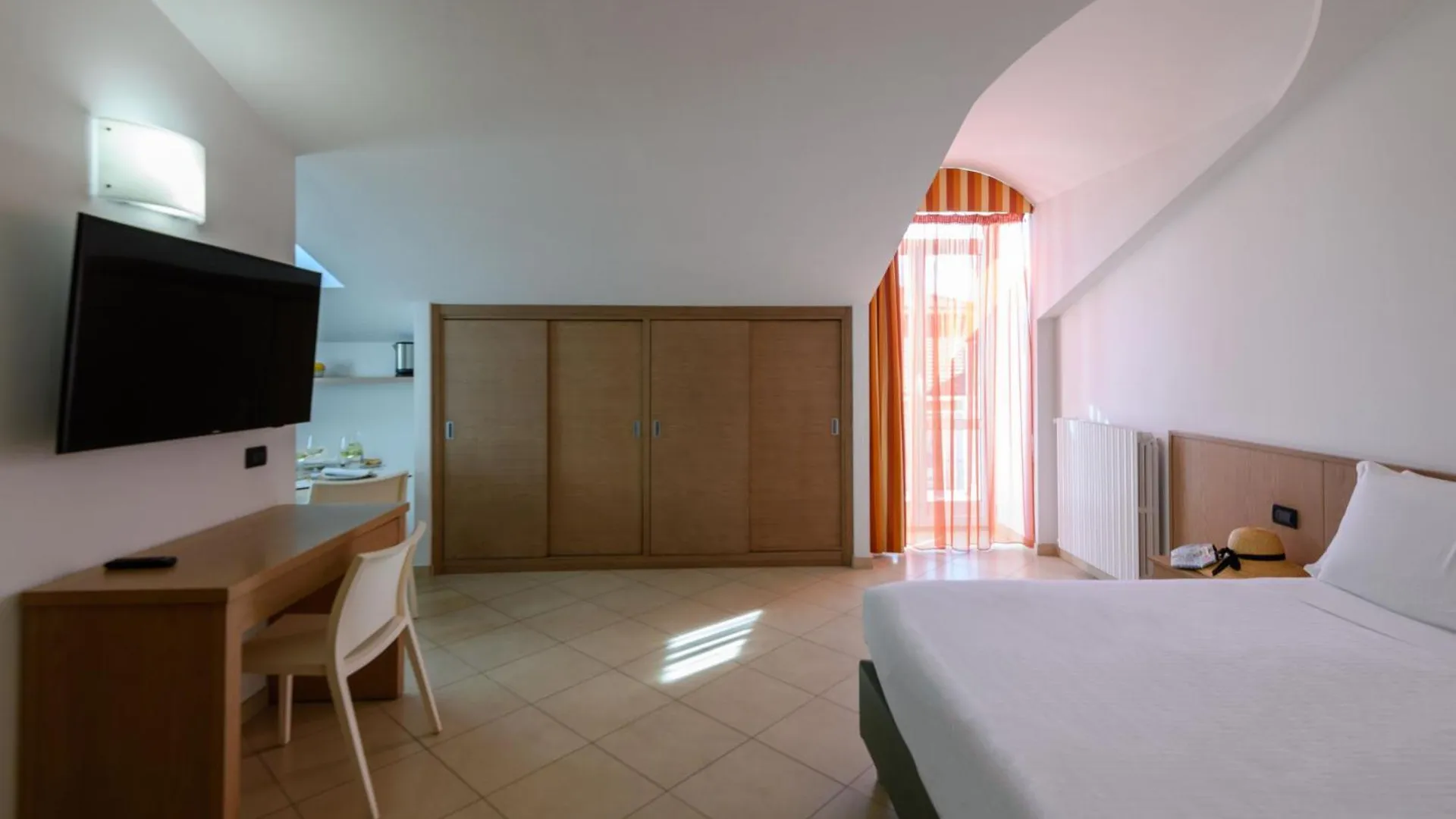 Hotel & Apartments Sasso Diano Marina