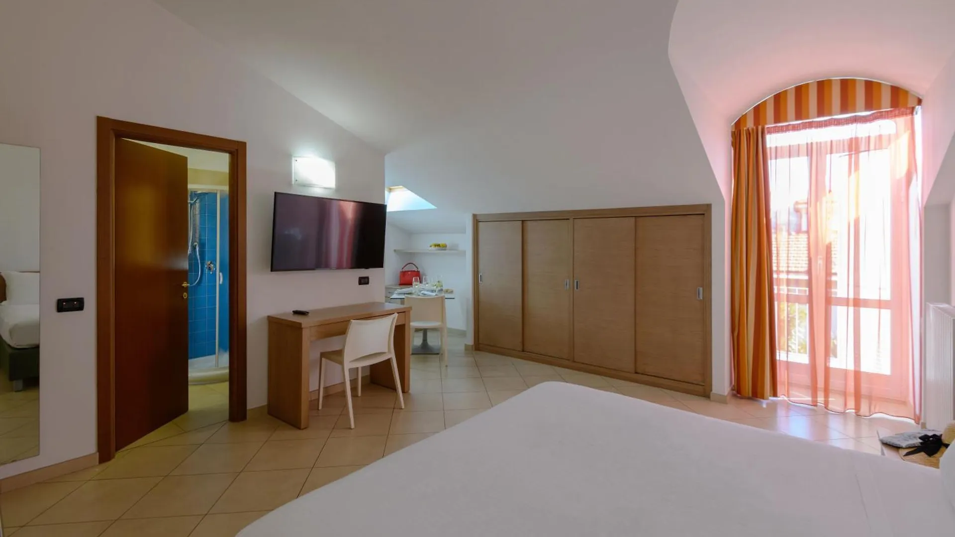 Hotel & Apartments Sasso Diano Marina