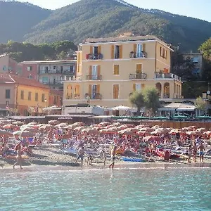 La Hotell
